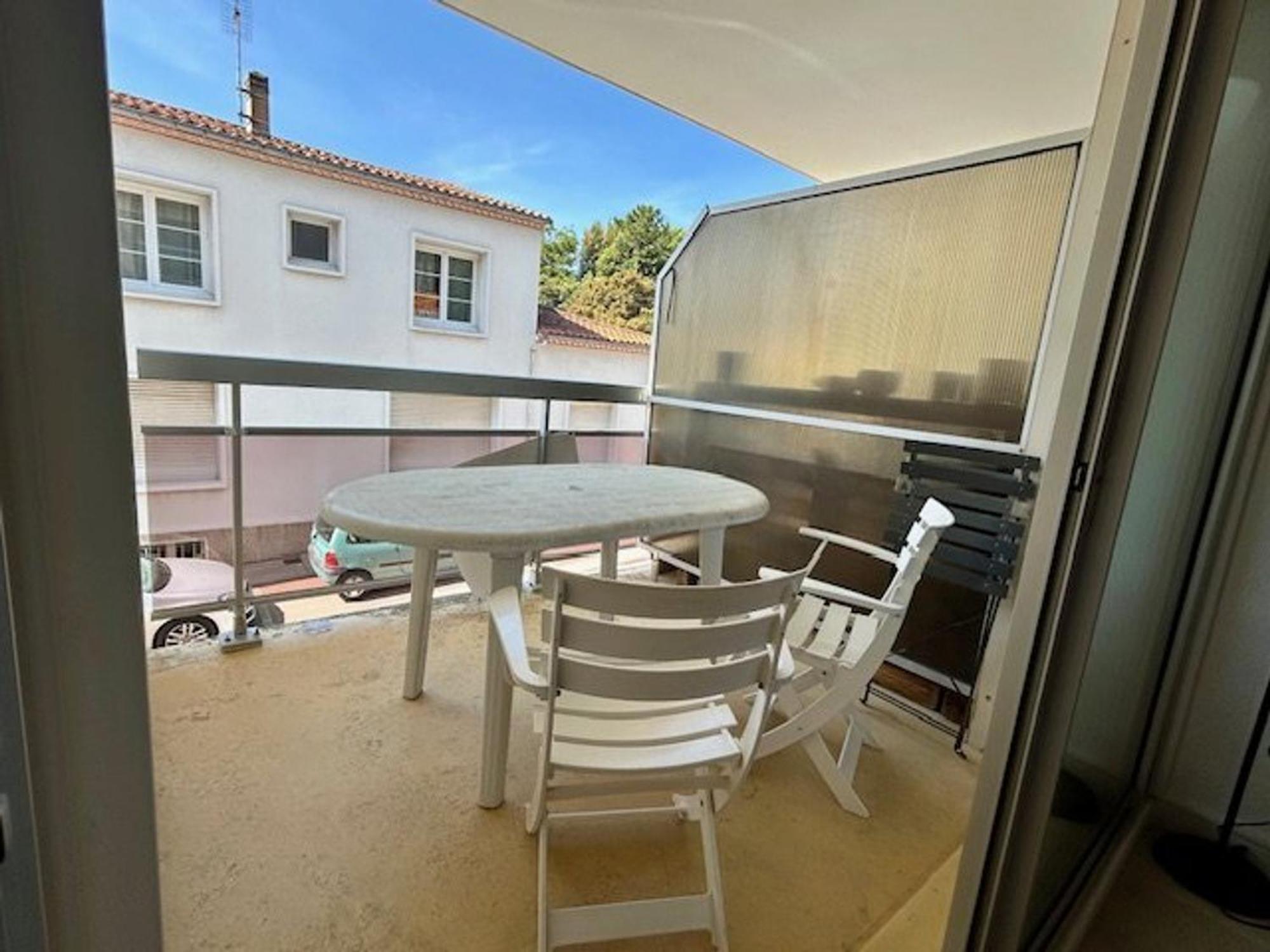 Appartement T2 A Royan, 4 Pers., Proche Plage Et Commerces, Parking, Balcon, Confortable Et Equipe - Fr-1-494-60 Dış mekan fotoğraf