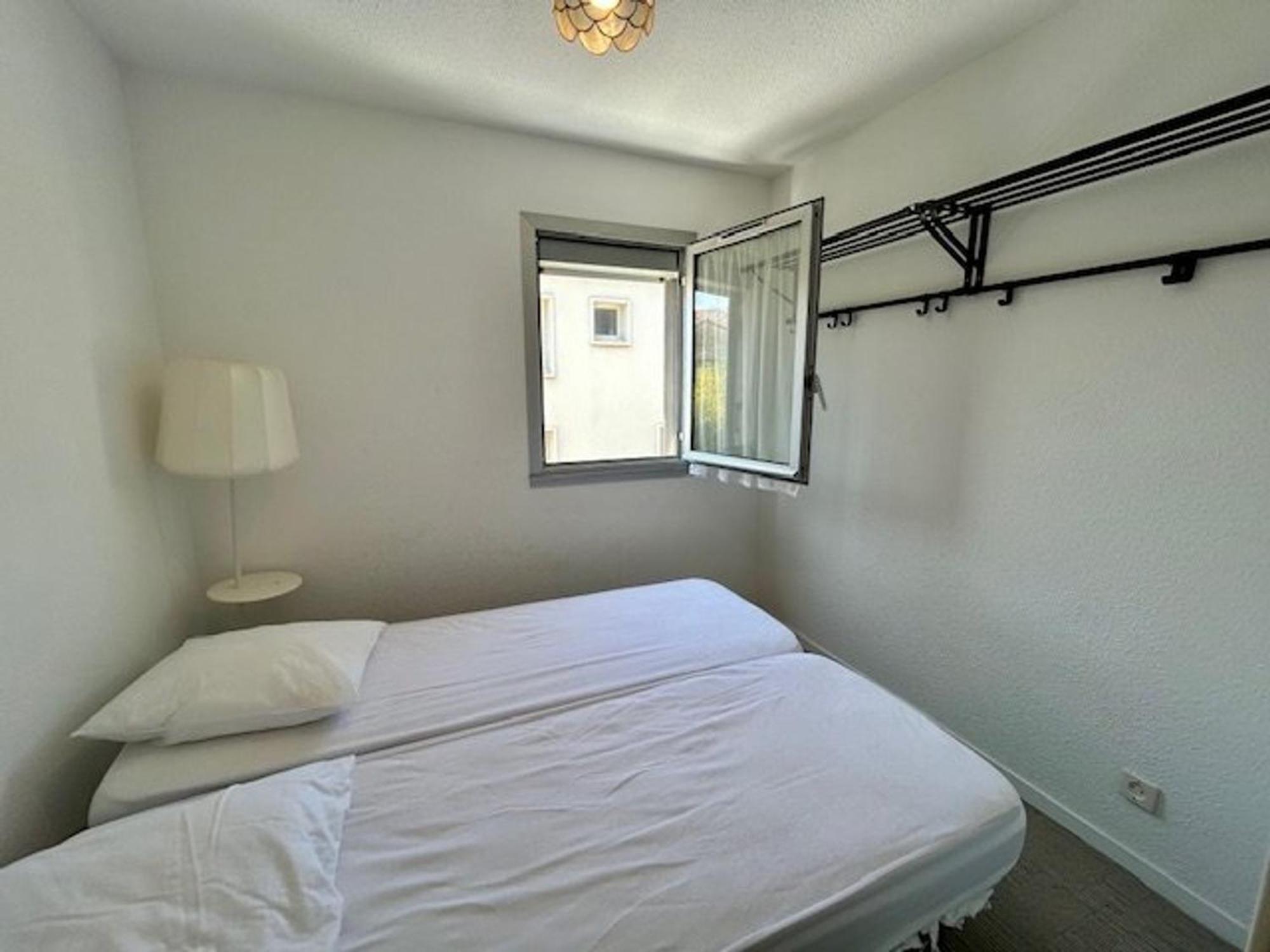 Appartement T2 A Royan, 4 Pers., Proche Plage Et Commerces, Parking, Balcon, Confortable Et Equipe - Fr-1-494-60 Dış mekan fotoğraf
